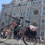 La pausa di fronte al duomo di Firenze